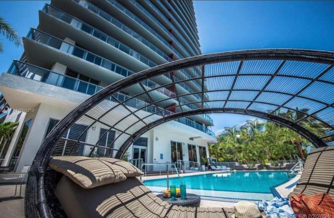 Stunning Penthouse Suite Waterfront 2Bd 2Ba Халландейл-Бич Экстерьер фото